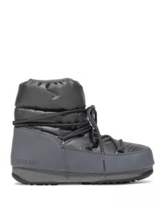 Image of sale on Women’s Low Lace Up Cold Weather Boots