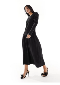Image of sale on Gracie Long Sleeve Midi Dress in Black