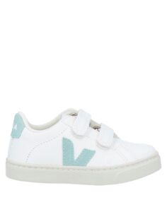 Image of sale on Sneakers