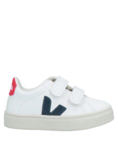 Image of sale on Sneakers