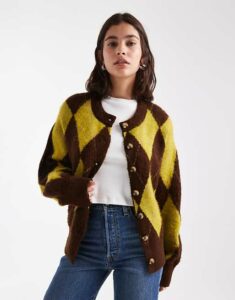 Image of sale on argyle oversized boxy cardigan in beige and mint