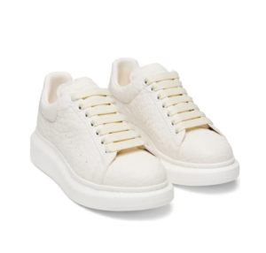 Image of sale on Oversize Sneaker (women)