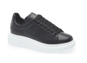 Image of sale on Oversize Sneaker