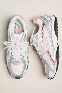 Image of sale on New Balance 204l Sneakers